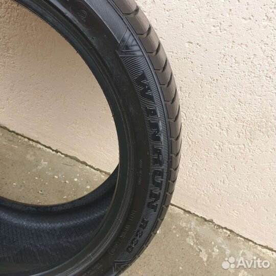 Winrun R330 255/40 R18