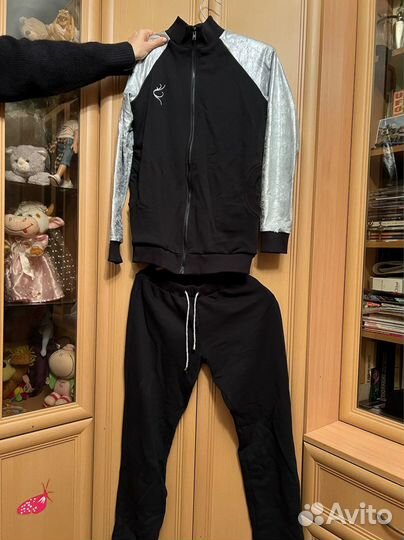 Фирменный костюм для художественной гимнастики