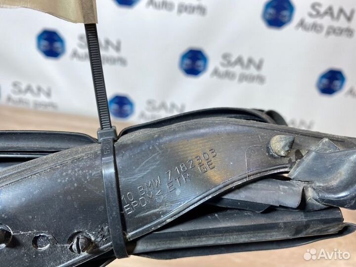 Уплотнительная резинка боковой двери задняя левая