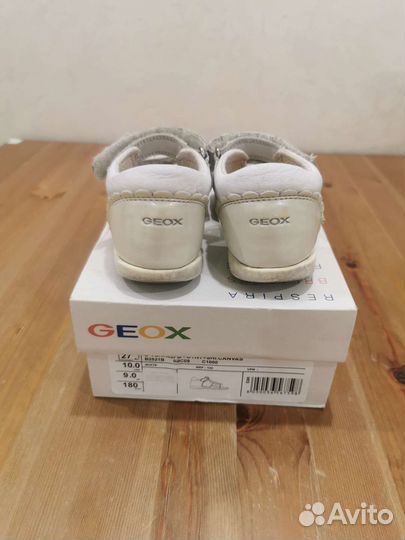 Босоножки детские geox 27 белые