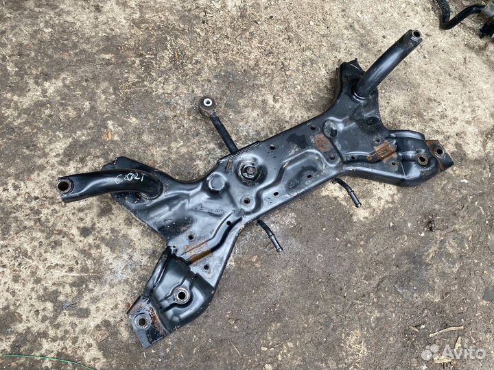 Подрамник передний Mitsubishi Colt хэтчбек 5дв