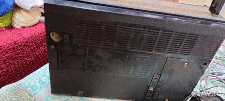 Поёт, работает VEF 202