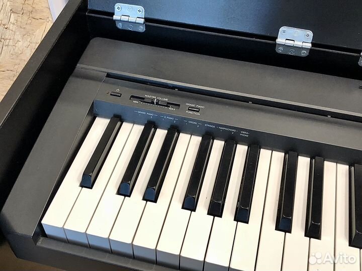 Yamaha P-45 B / P-35 B Цифровое пианино