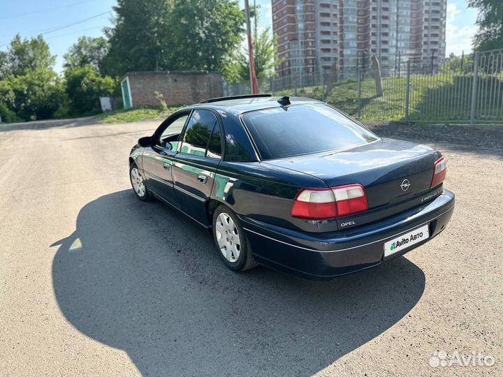 Opel Omega 2.2 МТ, 2000, 286 092 км