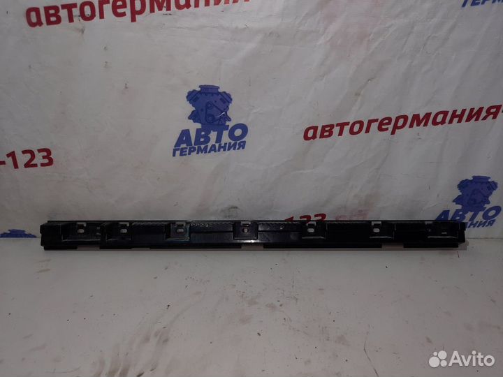 Кронштейн порога левый Bmw X1 E84 N20B20A 2012