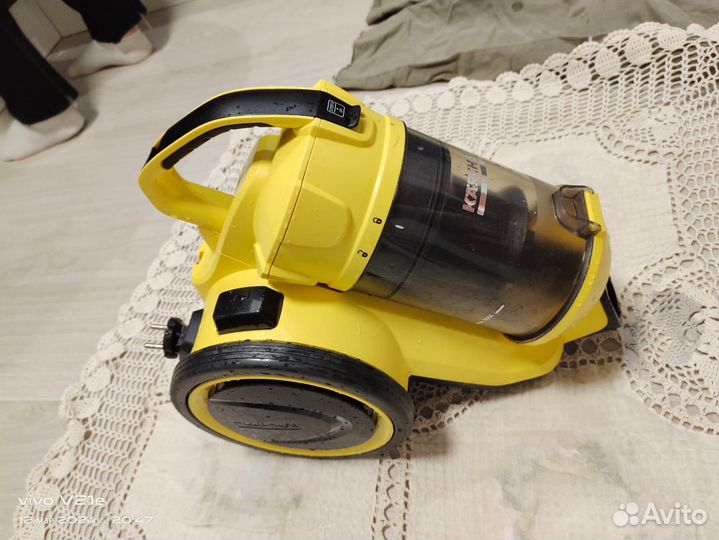 Моющий пылесос karcher