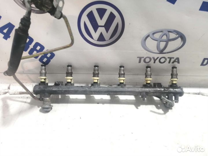 Топливная рейка toyota mark II GX100 1GFE