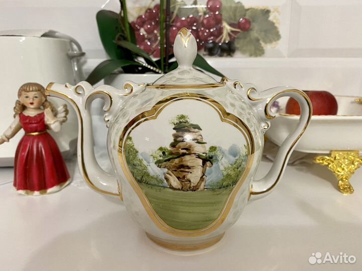 Чайник заварочный Кисловодский фарфор. Ручная раб