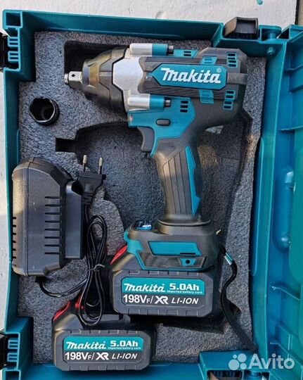 Аккумуляторный гайковерт Makita 800 н.м. (Арт.6072