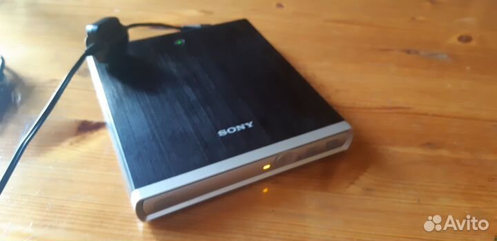 Внешний привод DVD/CD Sony DRX- S70U-W