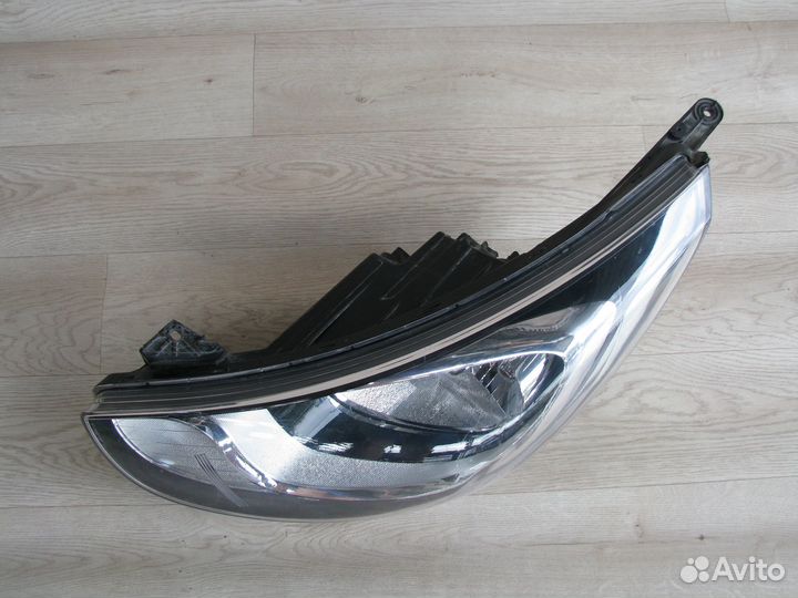 Hyundai Solaris Фара передняя левая 2011-2014 ориг