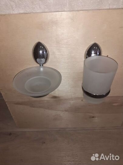 Мыльница и стокан для зубных щеток, набором. Бу