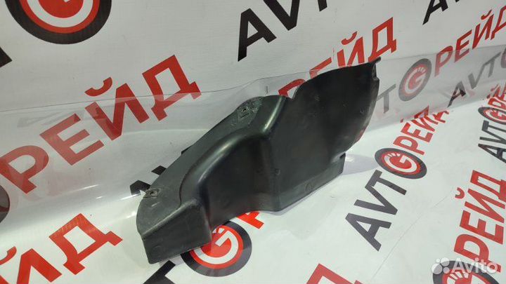 Защита двигателя передняя левая Volkswagen Touareg