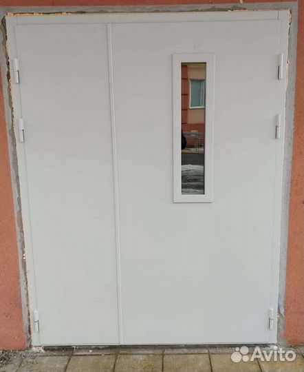 Противопожарные двери, люки