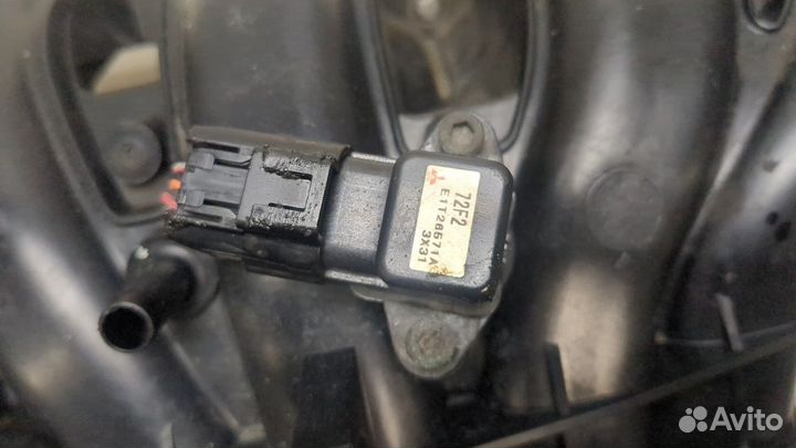 Коллектор впускной Suzuki Ignis, 2004