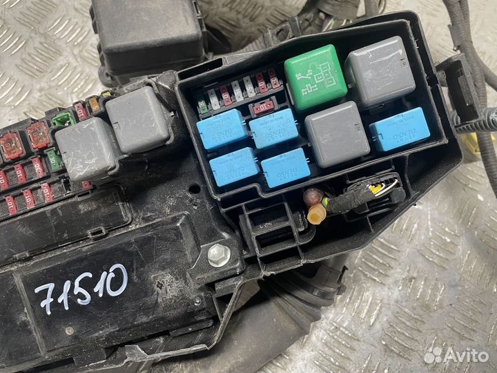 Блок предохранителей Lexus LS 460 (4)