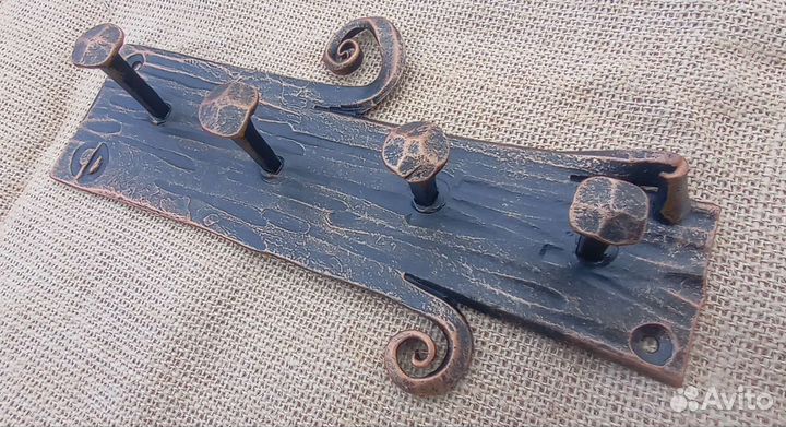 Кованая вешалка-ключница