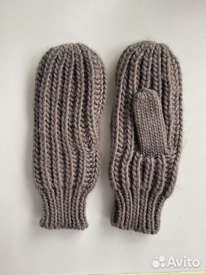 Варежки женские