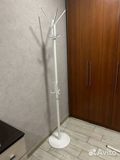 Вешалка напольная