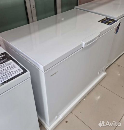 Морозильник новый