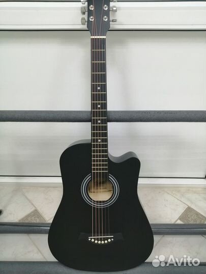 Акустическая гитара новая