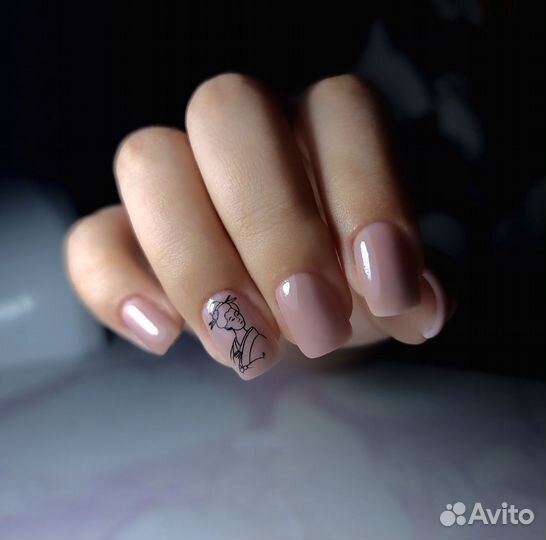 Маникюр