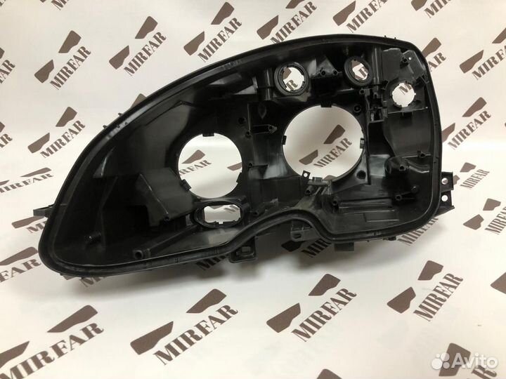 Левый корпус фары Mercedes-Benz C klasse w204