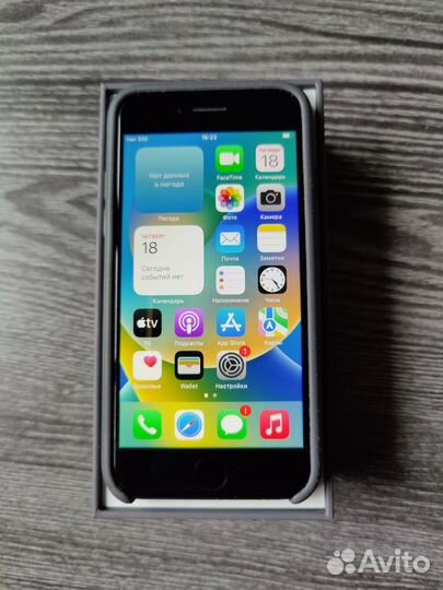 iPhone 8, 64 ГБ