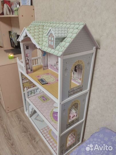 Домик кукольный