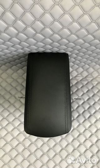 Подлокотник Ford Fusion