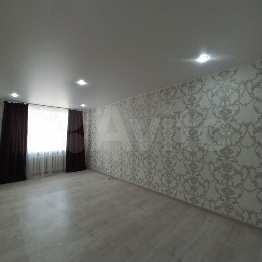 2-к. квартира, 39 м², 1/9 эт.