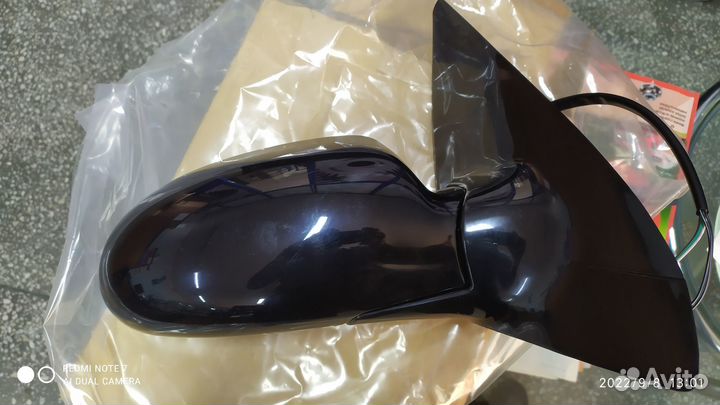 Зеркало правое на ford focus 98-04