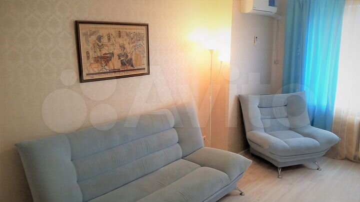 2-к. квартира, 63 м², 4/18 эт.