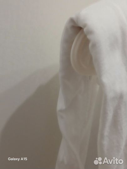 Футболка Zara с плечикамм