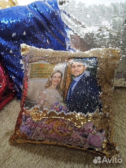 Подушка с пайетками и фото свадебная