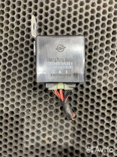 Реле центрального замка Кайрон SsangYong Kyron