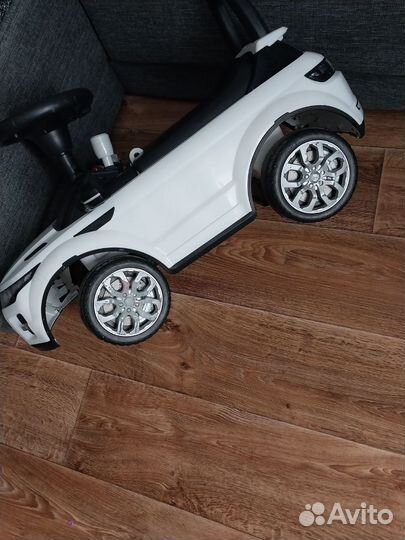 Машинка толокар