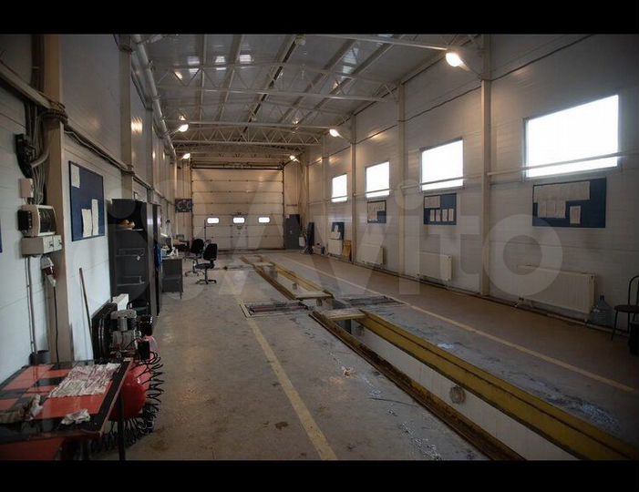 Свободного назначения, 2200 м²