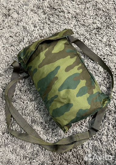 Камуфляжный плащ-дождевик