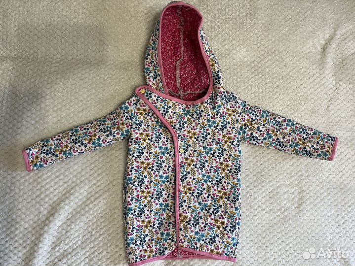 Стеганная легкая куртка на девочку 98