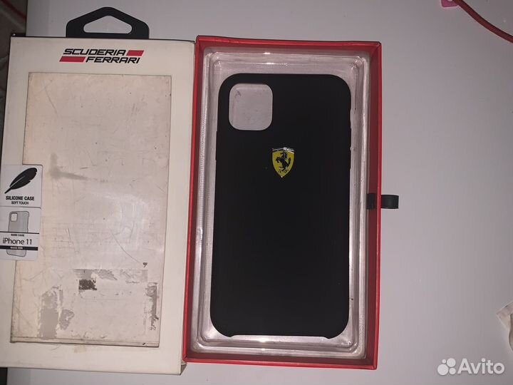 Чехол на iPhone 11 Ferrari Silicone Line