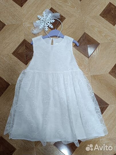 Платье для девочки фирма Deloras размер 122