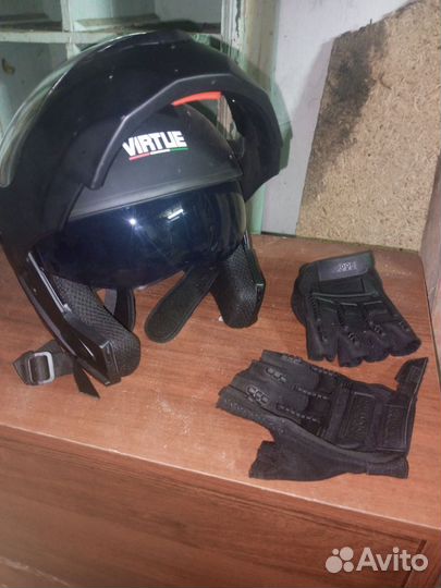 Мотоциклетный шлем