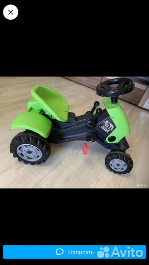 Детский трактор с педалями