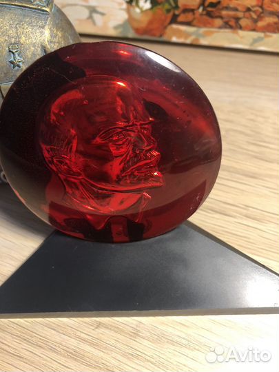 Портрет Ленина, значки