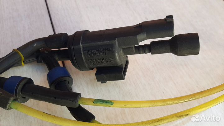 Вакуумный клапан Mercedes-Benz C-Class W203