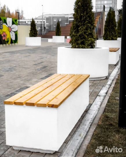 Парковые бетонные вазоны, скамьи