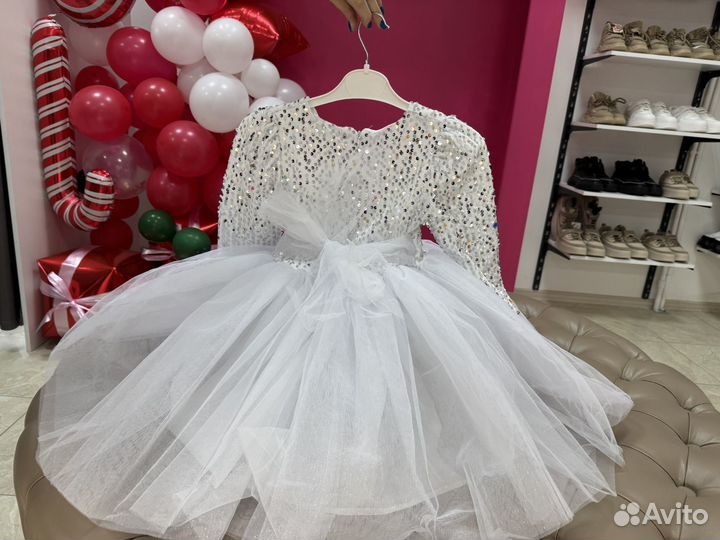 Нарядное платье на новый год для девочки 122 новое