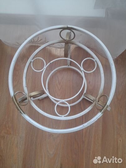 Подставка для цветов напольная металлическая