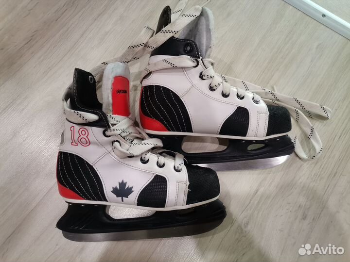Коньки хоккейные детские 35 размер
